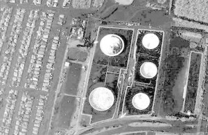 An aerial image of the Murphy Oil spill that contaminated residential neighborhoods in Louisiana's St. Bernard Parish after Hurricane Katrina. (Environmental Protection Agencyvphoto.)