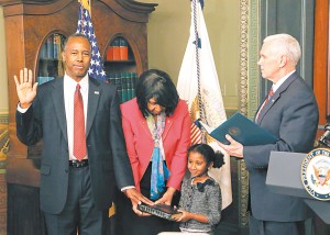 carsib-sworn-in-as-HUD-secr