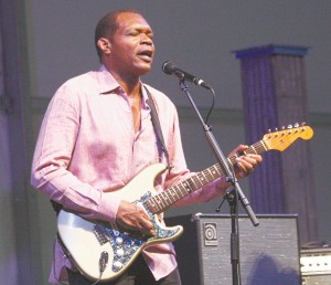 ROBERT CRAY