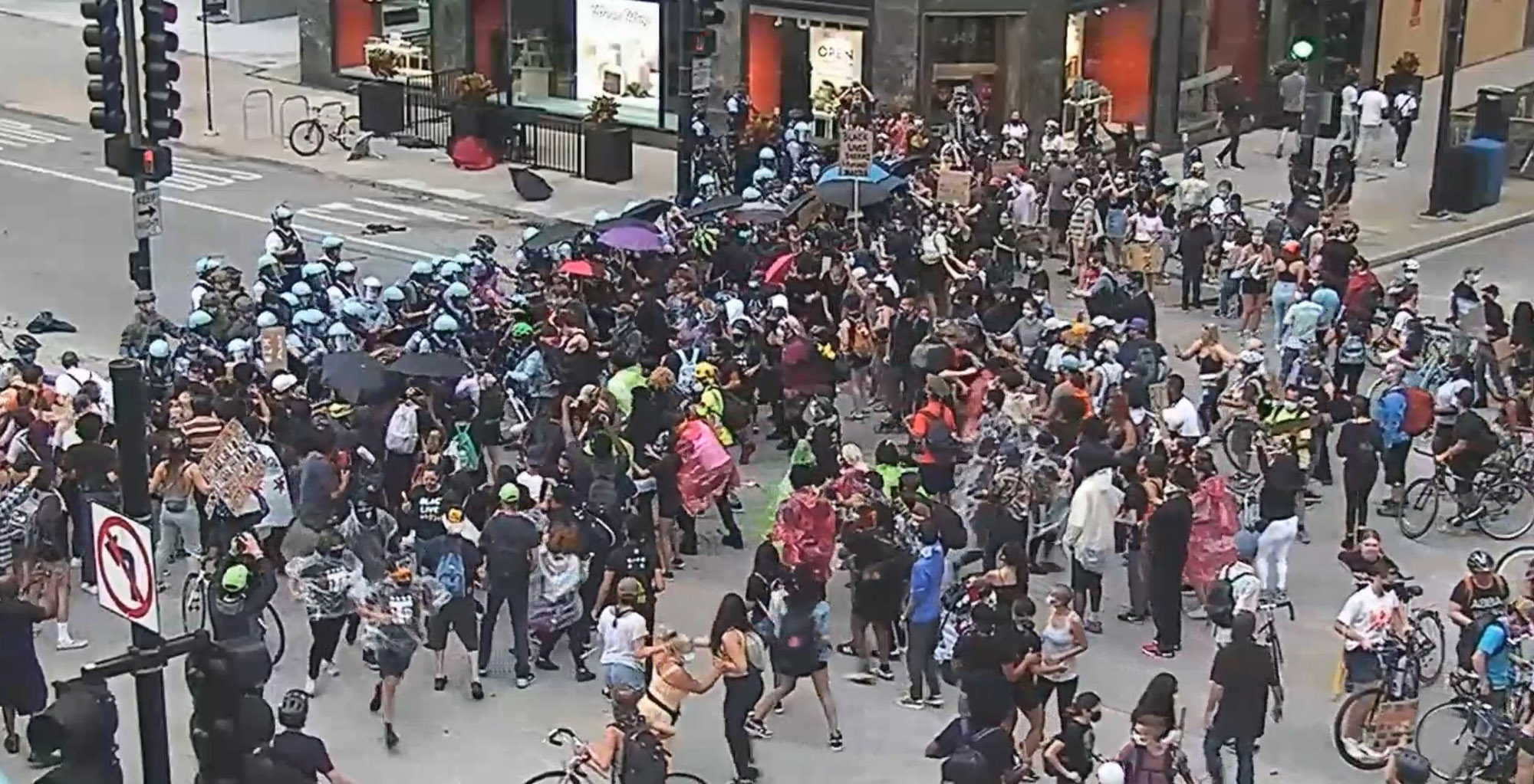 Rioters Deck Cop With Skateboard in Violent Chicago Protests New